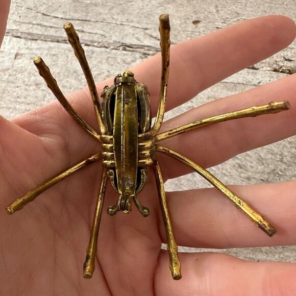 Vintage Art Deco Figural Purple Crystal Body Large Spider Brooch - Picture 8 of 10